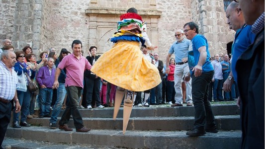 Danza de los Zancos. Foto: José Mª Moreno García