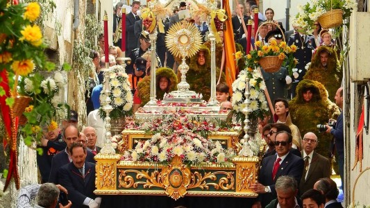 Custodia en la procesión del Corpus Christi en Béjar