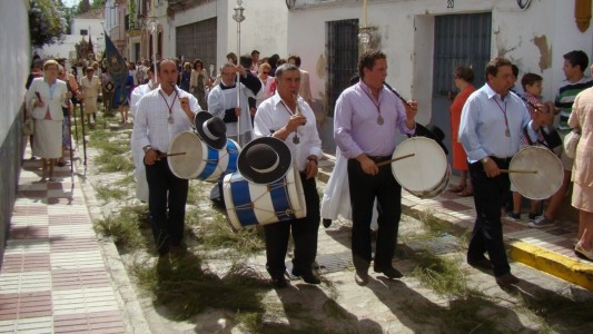 La celebración del Corpus Christi en Villamanrique de la Condesa. Foto: blogmorado.blogspot.com