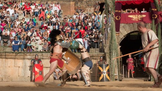 Los gladiadores en el Anfiteatro romano de Mérida, protagonistas de Emérita Lúdica. Foto: planvex.es