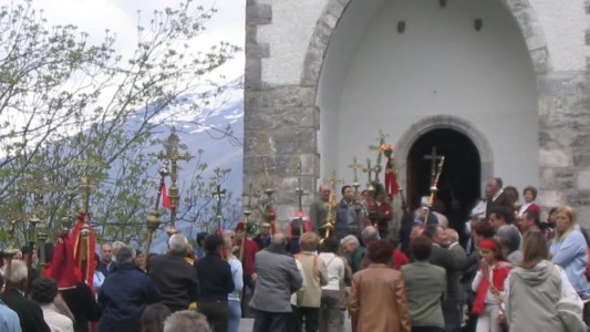 La Ermita de Santa Elena, en Pentecostés, reúne a vecinos de 33 pueblos. Foto: turismobiescas.com